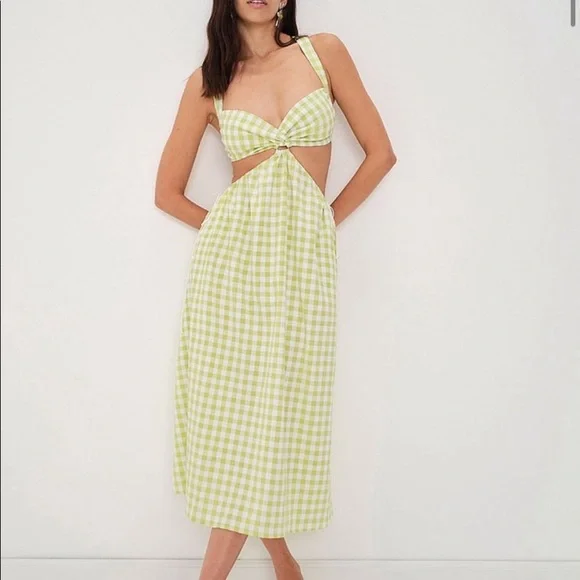 barbie gingham beach dress Barbie in Pink Gingham Dress – Barbie The Movie main image 1